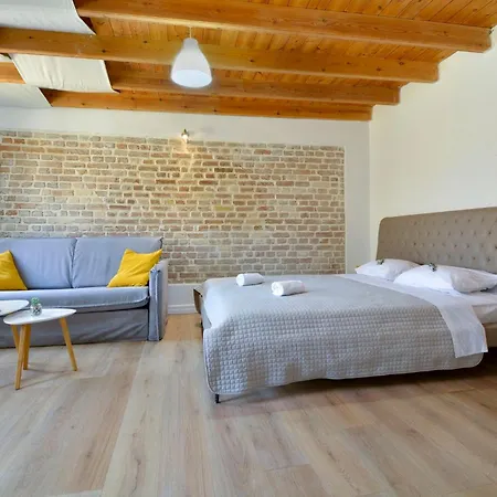 Iason In Old Town * Corfu (city)