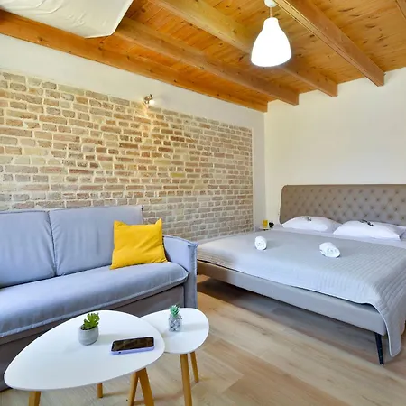 Iason In Old Town Appartement