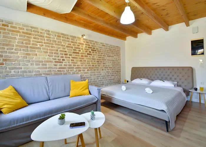 Iason In Old Town Apartment